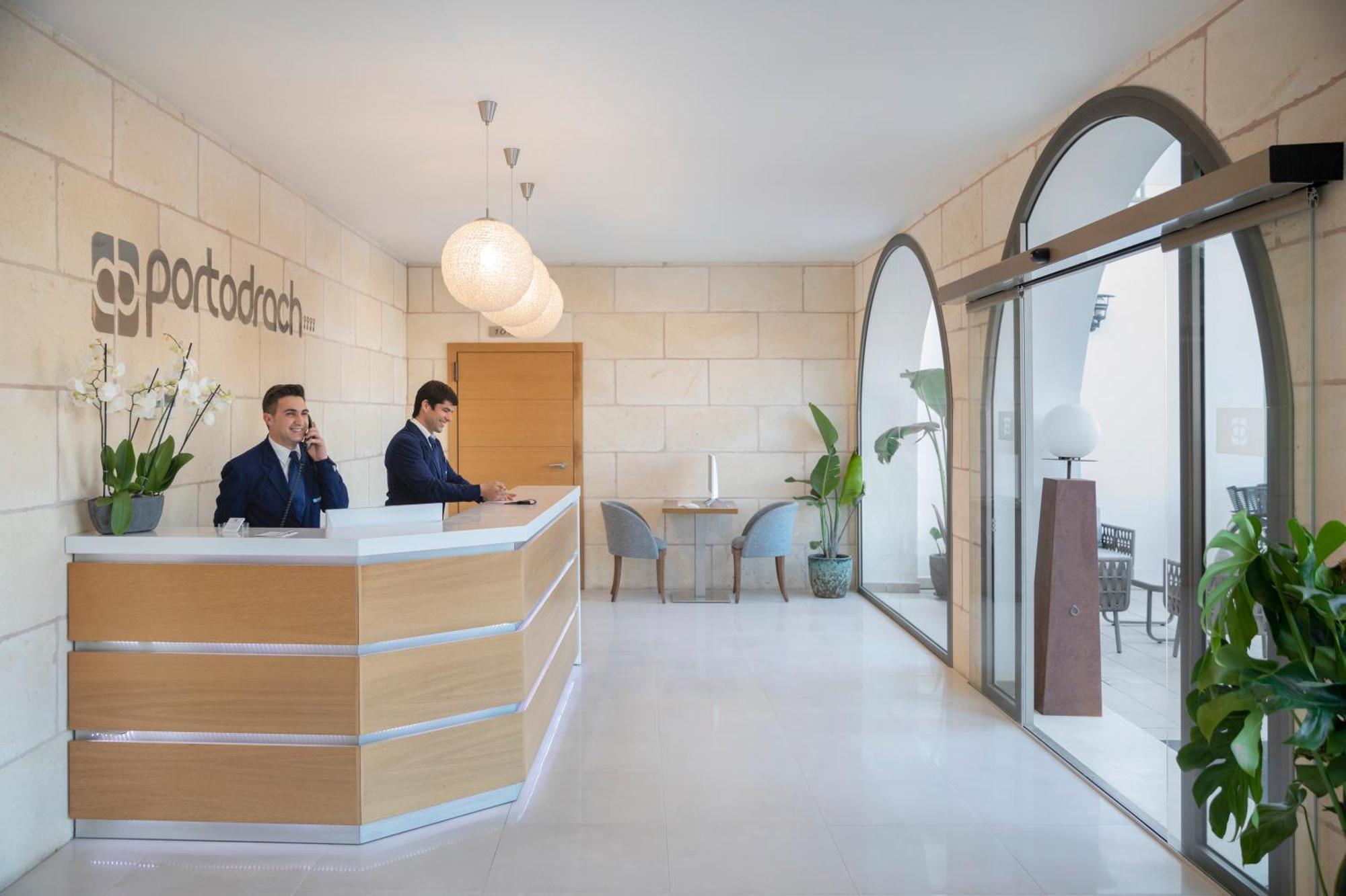 Porto Drach Aparthotel & Suites Порто Кристо Екстериор снимка